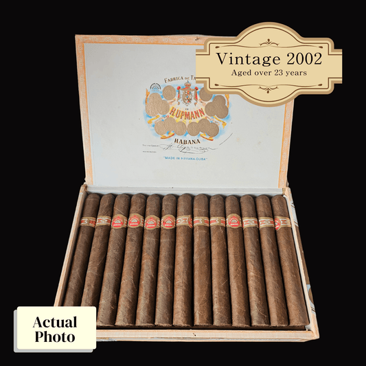Vintage 2002 | H.Upmann Super Coronas  | Box 25 (Box Code: ECA OCT 02)
