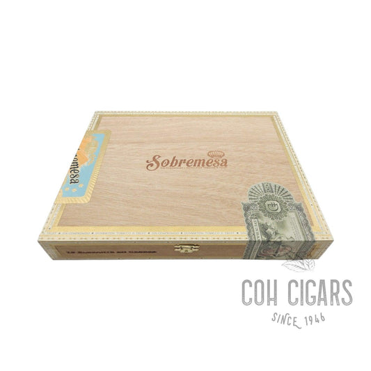 Elegante En Cedros | Box 13 | Sobremesa cigar - HK CohCigars