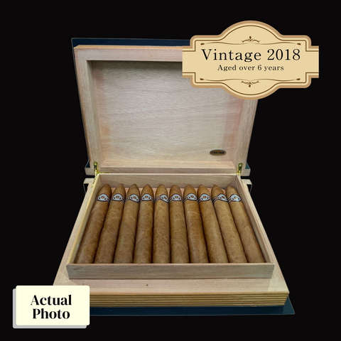 Vintage 2018 | Montecristo Habanos Collection 2017 Gran Piramides  | Box 20 (Box Code: BRE OCT 18)