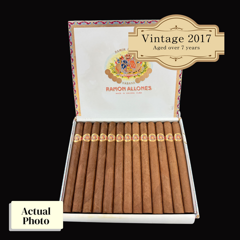 Vintage 2017 | Ramon Allones Gigantes  | Box 25 (Box Code: ABO JUN 17)