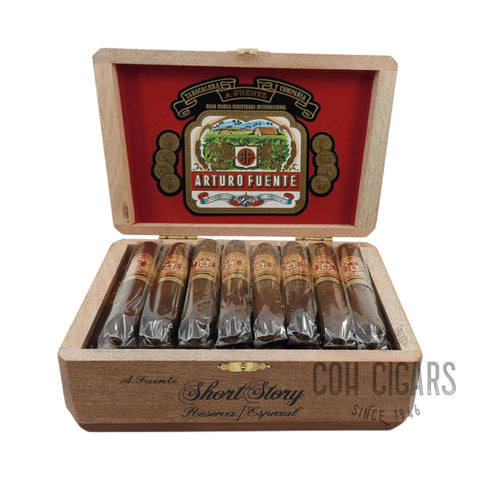 Arturo Fuente Cigars | Hemingway Short Story Natural  | Box 25