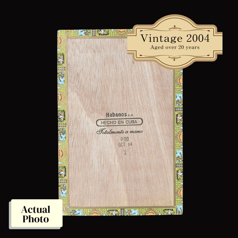 Vintage 2004 | Romeo Y Julieta Hermosos No.2  | Box 25 (Box Code: F00 OCT 04)