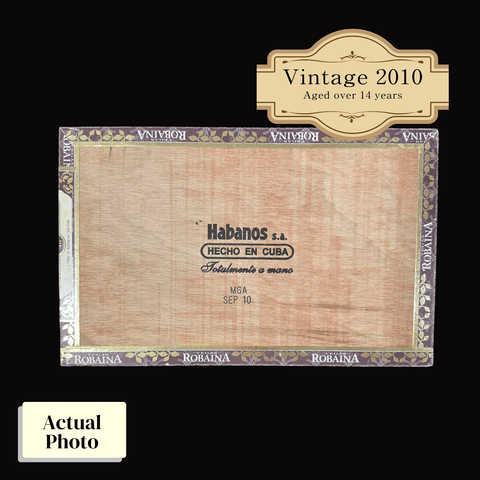 Vintage 2010 | Vegas Robaina Unicos  | Box 25 (Box Code: MGA SEP 10)