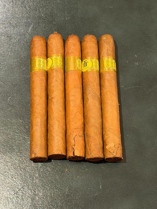 5x Trinidad Coloniales (Average Damage Score: 1) | DC-11