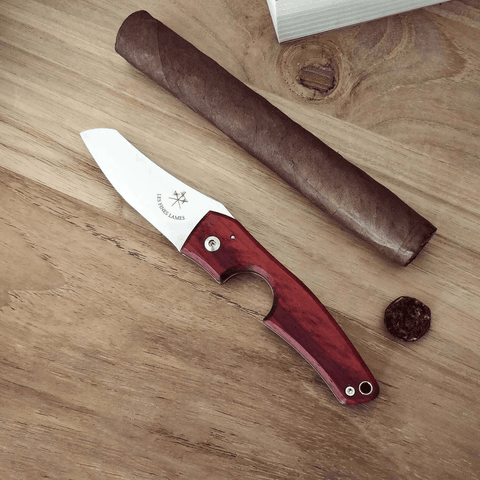LES FINES LAMES | Cutter LE PETIT - Padauk - HK CohCigars