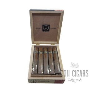 Oneoff Black Robusto | Box 10 | illusione Cigars