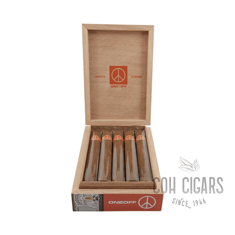 Oneoff Pyramides | Box 10 | illusione Cigars - HK CohCigars -雪茄