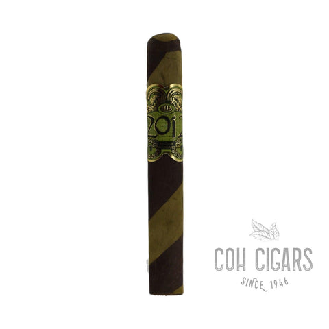 Oscar Valladares 2012 Toro Barber Pole Box 10 - hk.cohcigars