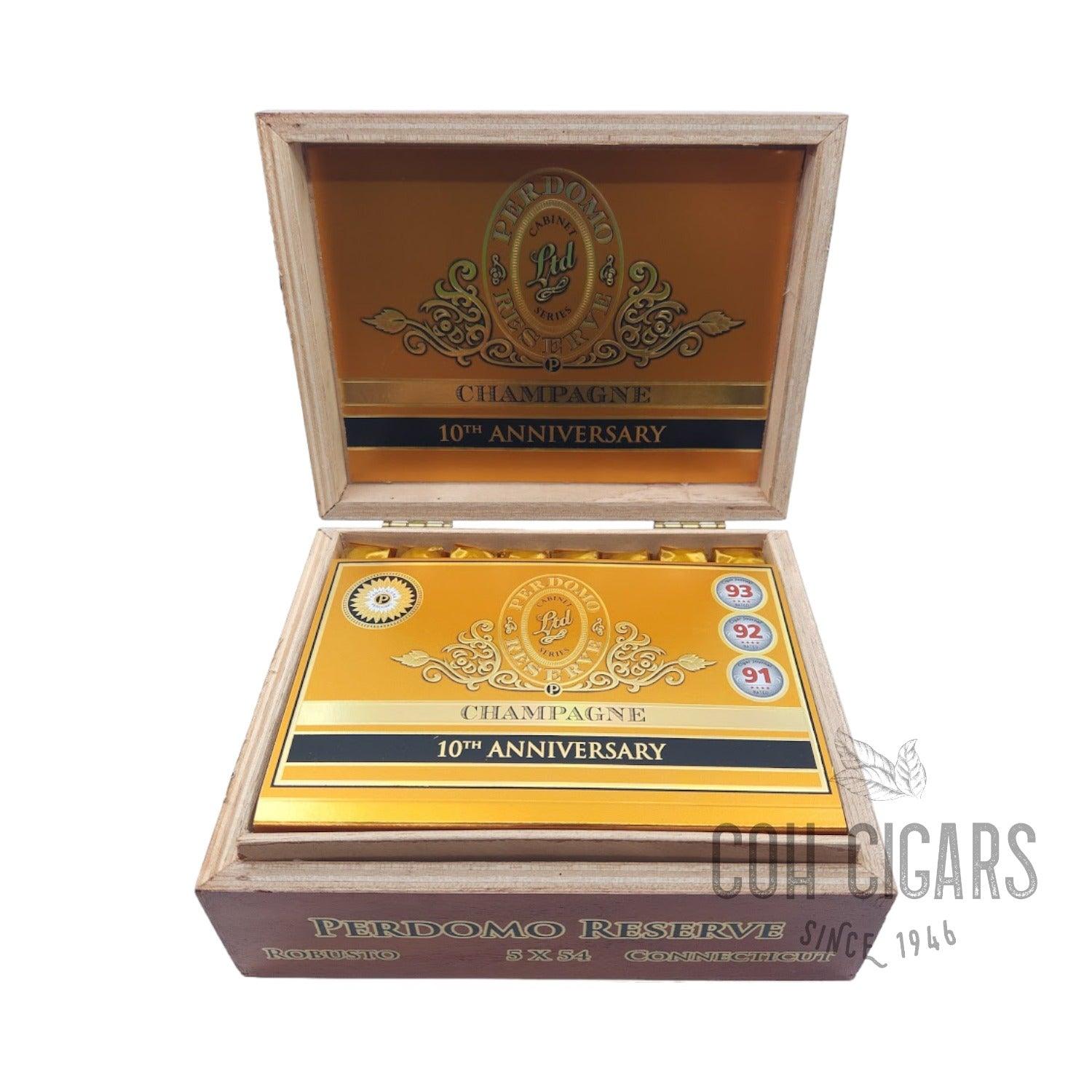 Perdomo Cigar | Reserve 10th Anniversary Champagne Robusto | Box 25 - HK CohCigars