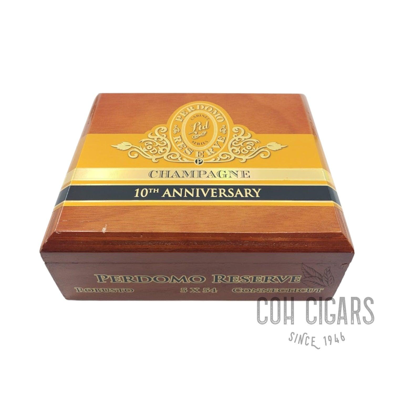 Perdomo Cigar | Reserve 10th Anniversary Champagne Robusto | Box 25 - HK CohCigars