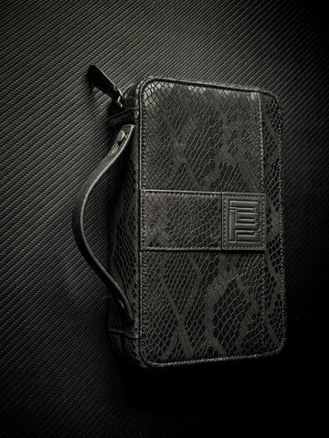 PROJECTCARBON |LEATHER X-SERIES - "DIGITAL SNAKE" TRAVEL CASE