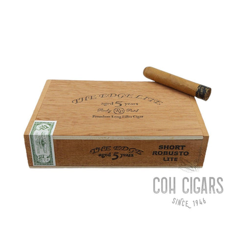 The Edge Lite Aged 5 Years Premlum Long Filler Cigar Short Robusto Lite | Box 20 | Rocky Patel Cigars - HK CohCigars -雪茄