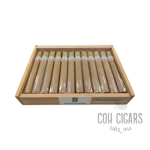 Tres Delincuentes Connecticut Toro | Box 24 | Cavalier Geneve cigar - HK CohCigars