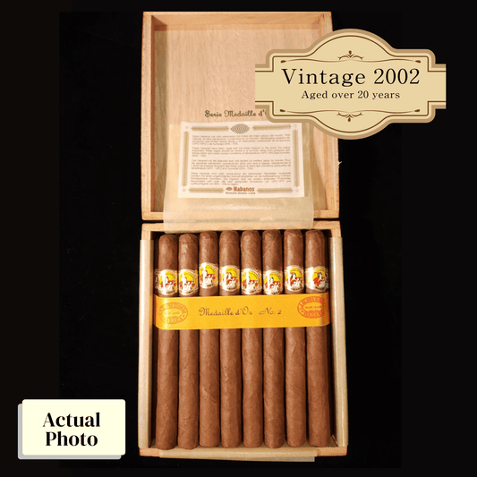 Vintage 2002 | La Gloria Cubana Medaille Dor No.2 | Box 25 (Box Code: OSU OCT 02) - HK CohCigars