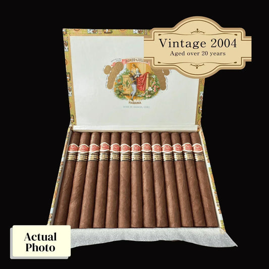 Vintage 2004 | Romeo Y Julieta Hermosos No.2 | Box 25 (Box Code: F00 OCT 04) - HK CohCigars -雪茄