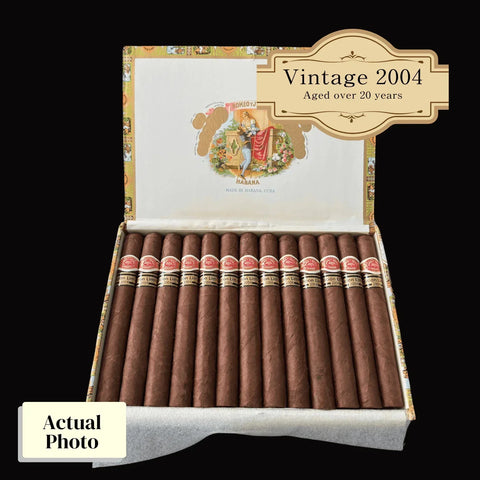 Vintage 2004 | Romeo Y Julieta Hermosos No.2 | Box 25 (Box Code: F00 OCT 04)(ref:SN00008782) - HK CohCigars
