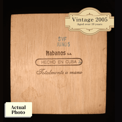 Vintage 2005 | Hoyo de Monterrey Epicure No.2 | Box 25 (SVF JUN O5) - hk.cohcigars