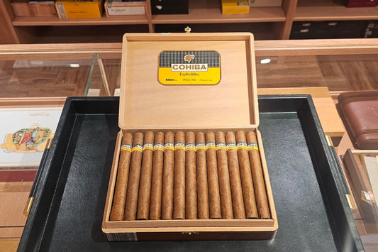 Vintage 2007 | Cohiba Esplendidos Box 25 (Slight Damage)(SN10011415)(7 Sticks Damaged - non-refundable item) - HK CohCigars -雪茄
