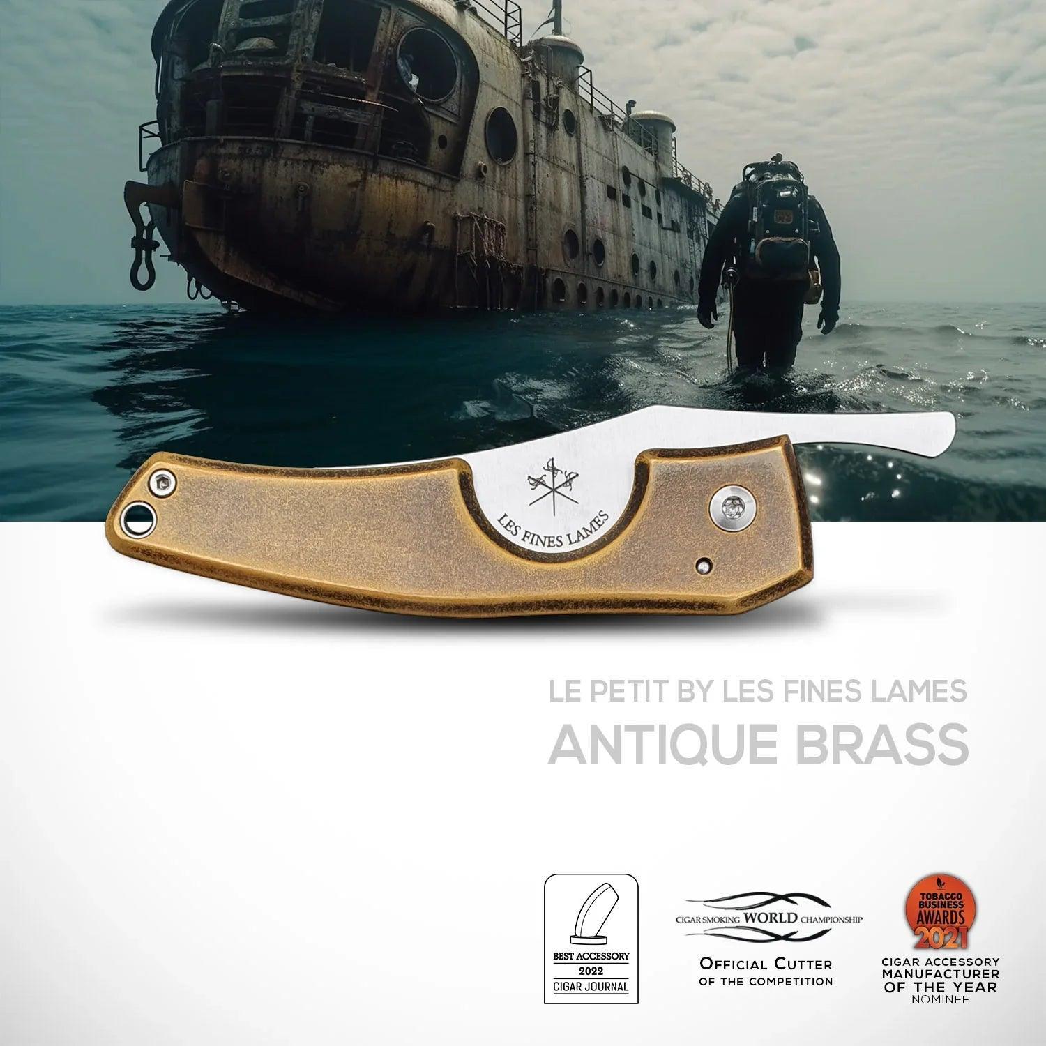 LES FINES LAMES | Cutter LE PETIT - Antique Brass - HK CohCigars