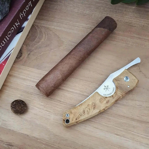 LES FINES LAMES | Cutter LE PETIT - Compass Nicaragua Acacia Burl - HK CohCigars