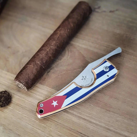 LES FINES LAMES | Cutter LE PETIT - Flag Cuba Light - HK CohCigars